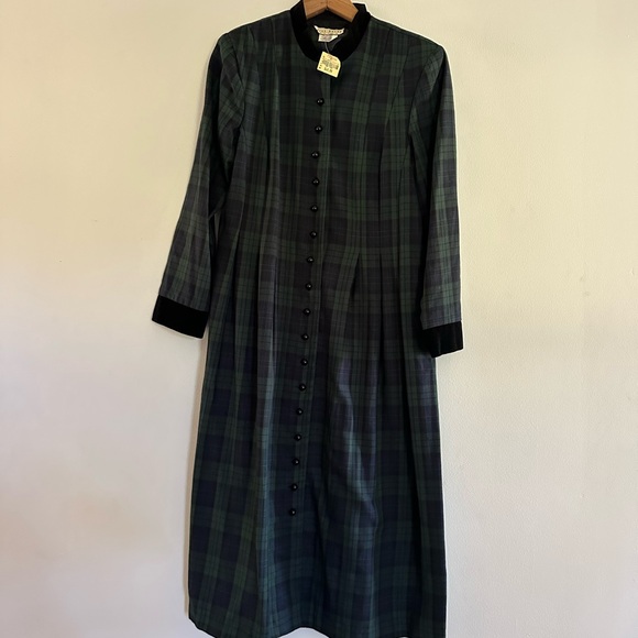 Miss Dorby Dresses & Skirts - Vintage Plaid Green Navy Long Sleeve Dress Velvet Holiday Poetcore Whimsigoth